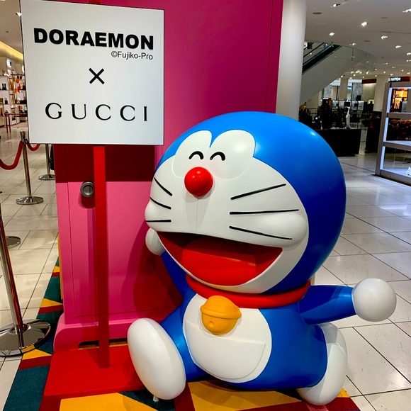 Meet your Posher, Christina - Picture 1 of 1